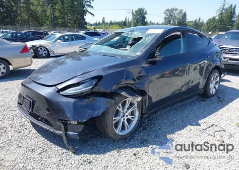 2024 Tesla Model Y Long Range Dual Motor All-Wheel Drive из США, поврежденный, VIN 7SAYGDEE2RF075343